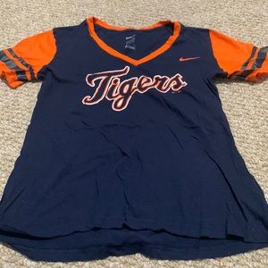 Tiger baseball tee